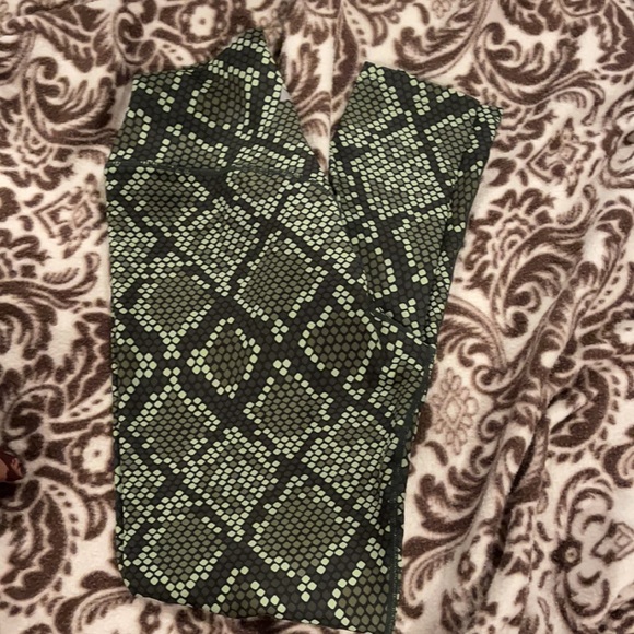 Balance Athletica leggings - Picture 2 of 2